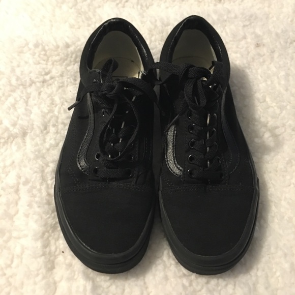 Vans Shoes - VANS SIZE W8.  M 6.5